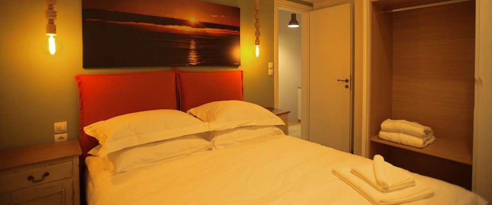 Villa (Orange) photo 2