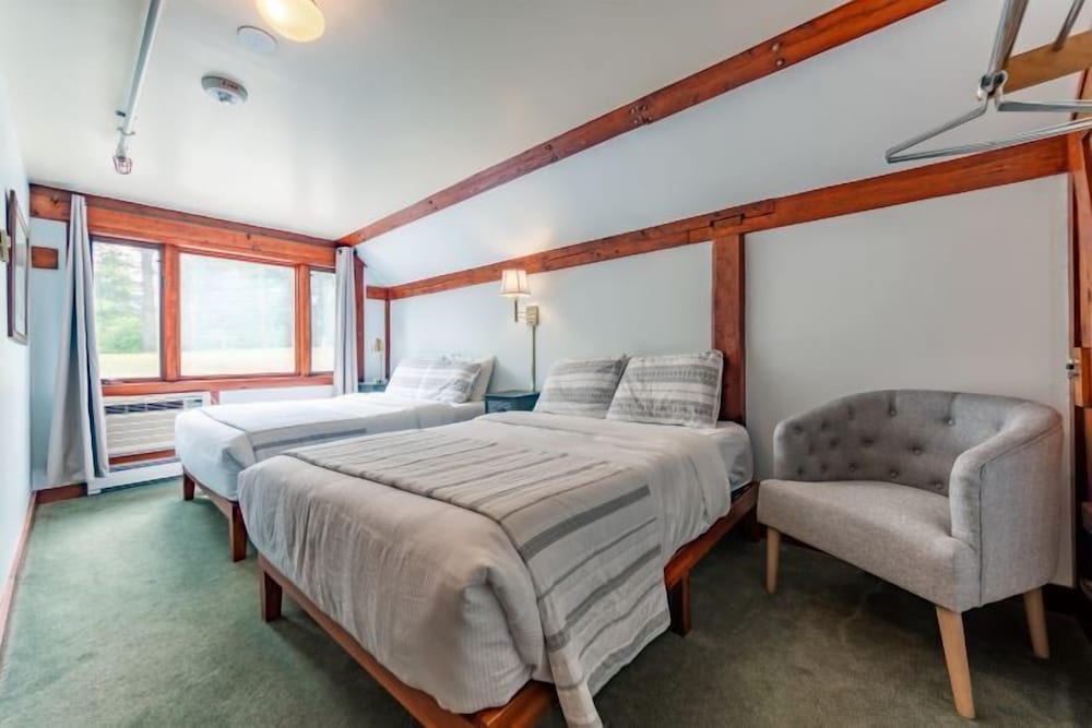Comfort Double Room, 2 Double Beds, Non Smoking