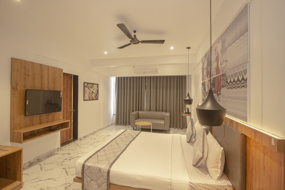 Executive Room - Photo 7