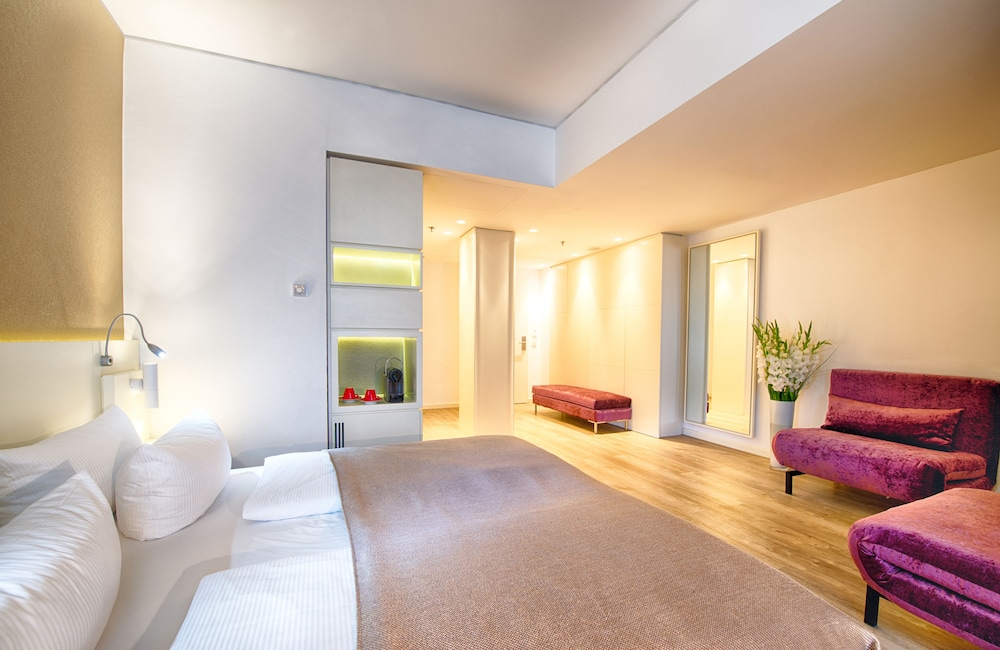 Executive Room photo 3