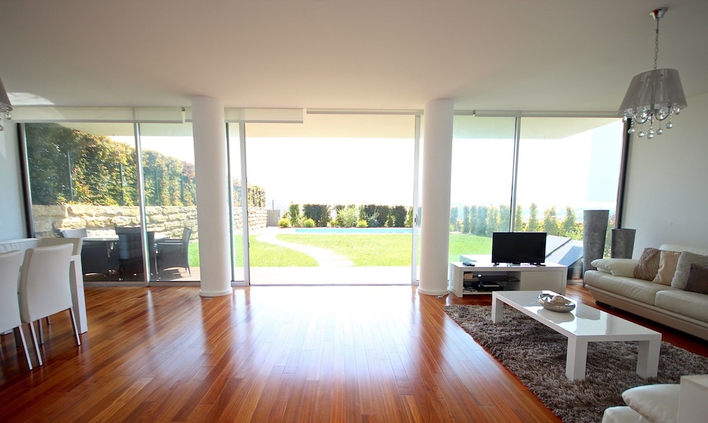 Villa, 4 Bedrooms, Private Pool photo 2