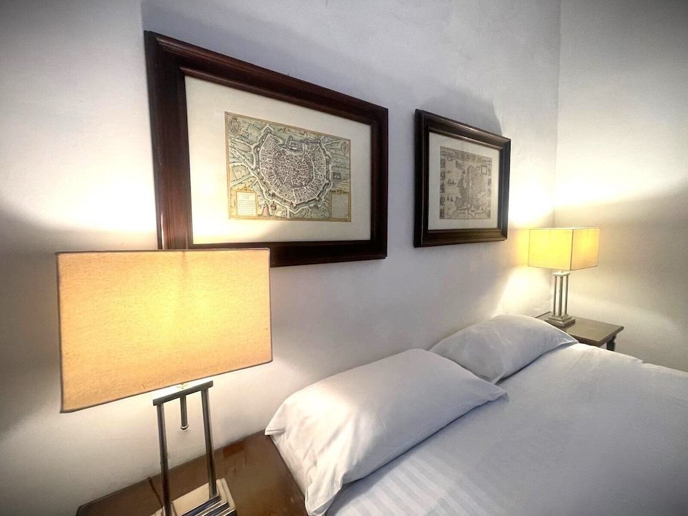 Classic Room, City View