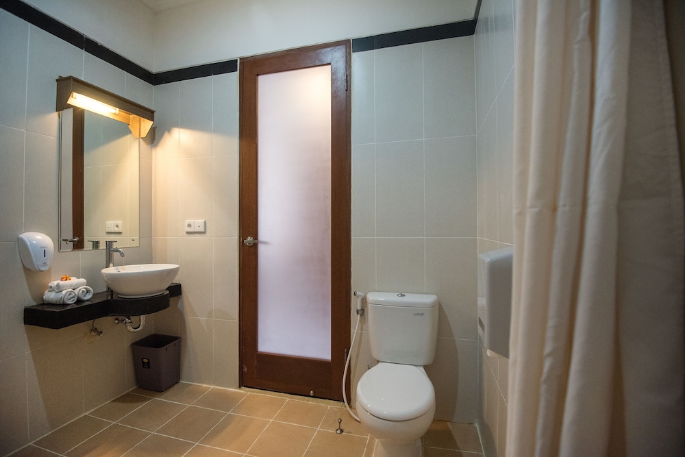Studio, 1 Bedroom - Photo 6
