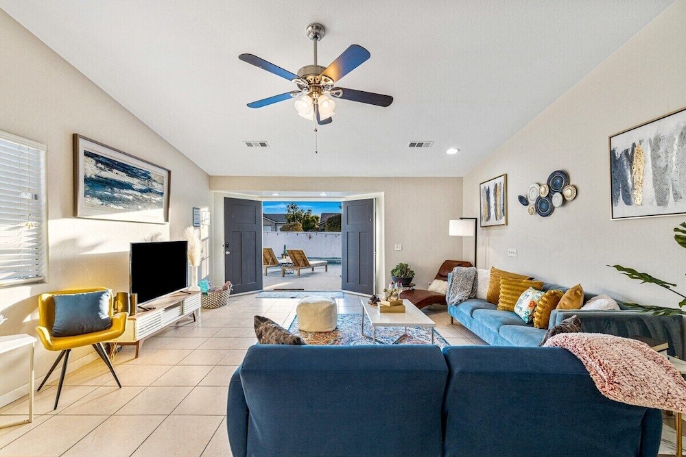 Family House photo 1