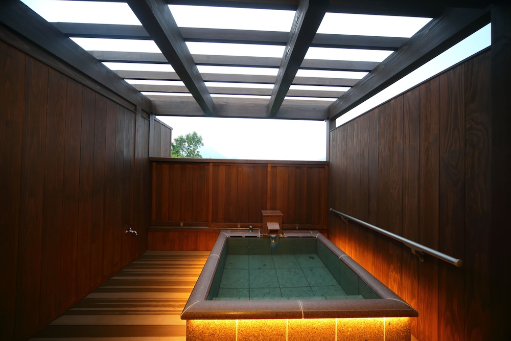Standard Room with Open-Air Bath and Tatami Area - A - Hanayoshi Area (Allergy/Vegan option N/A) photo 2