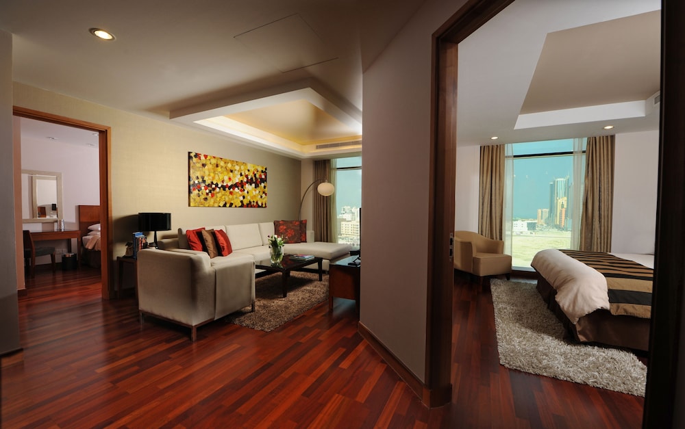 Executive Suite, 2 Bedrooms - Photo 3