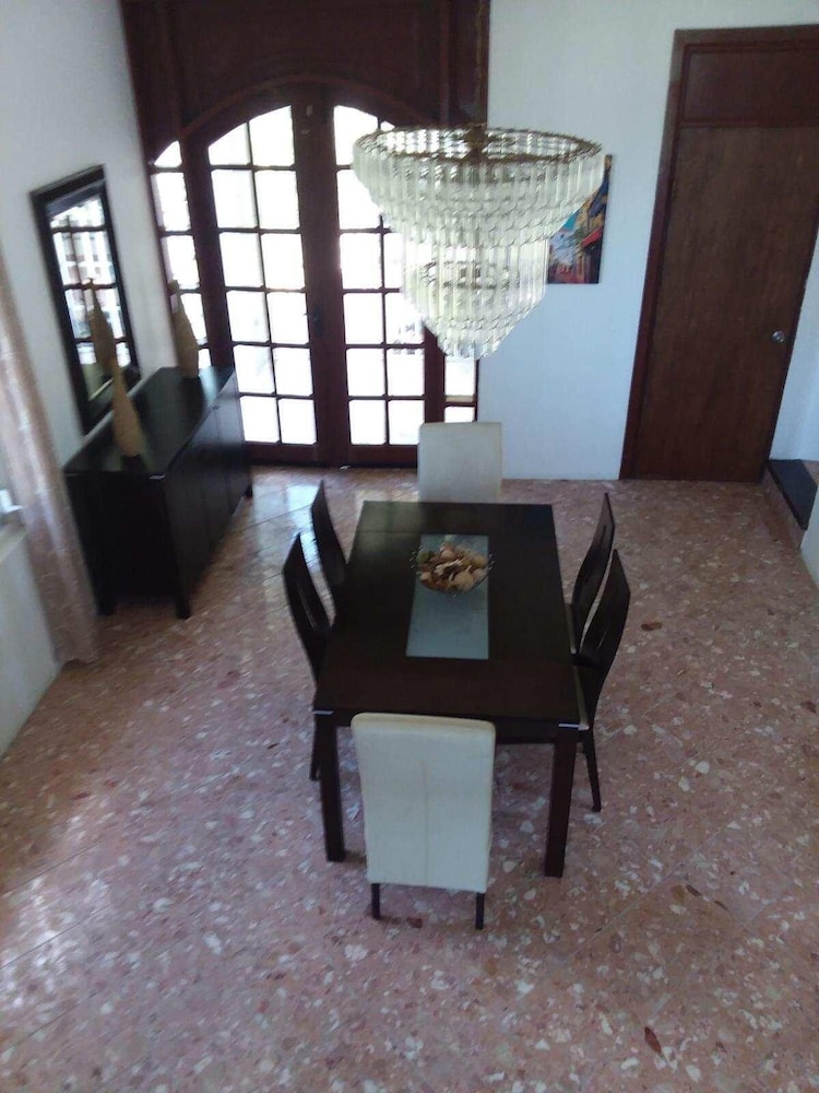 Studio, 1 Queen Bed, Terrace photo 3