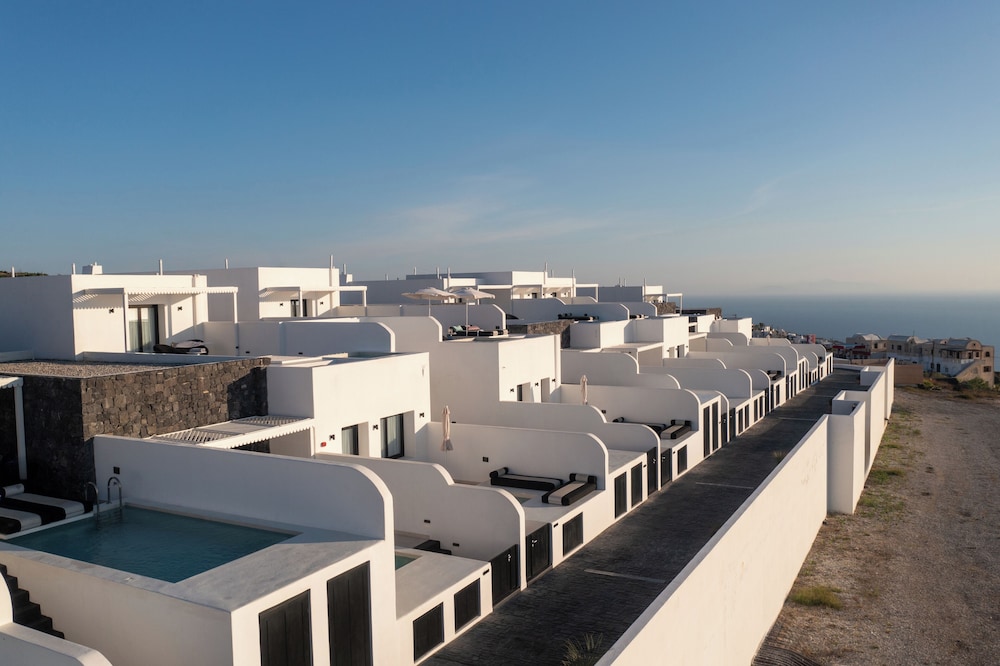 Lagoon Suite with Sea View and Sharing Pool - Photo 5