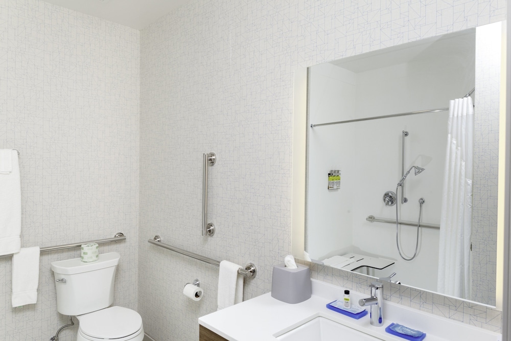 Suite, 2 Queen Beds, Accessible (Communication) - Photo 3