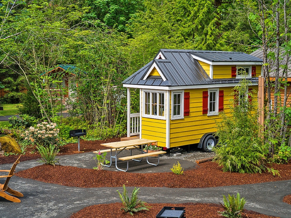 House, 1 Bedroom (No Pets, Tiny House, Linens Included) photo 2