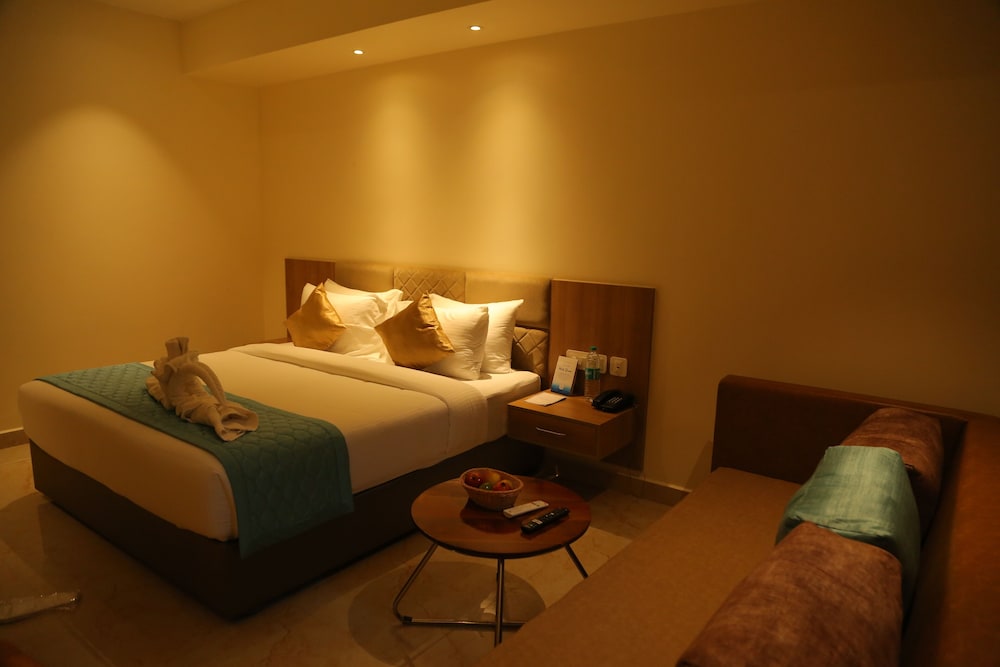 Deluxe Room, 2 Twin Beds - Photo 5