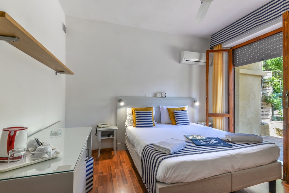 Basic Double Room - Photo 1
