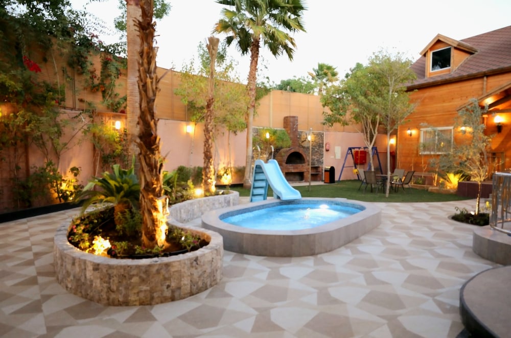 Luxury Cottage, 2 Bedrooms, Private Pool, Pool View photo 3