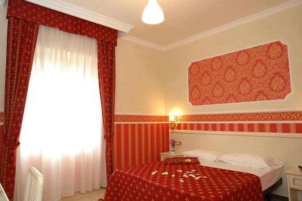 Double Room (Double Single Use)