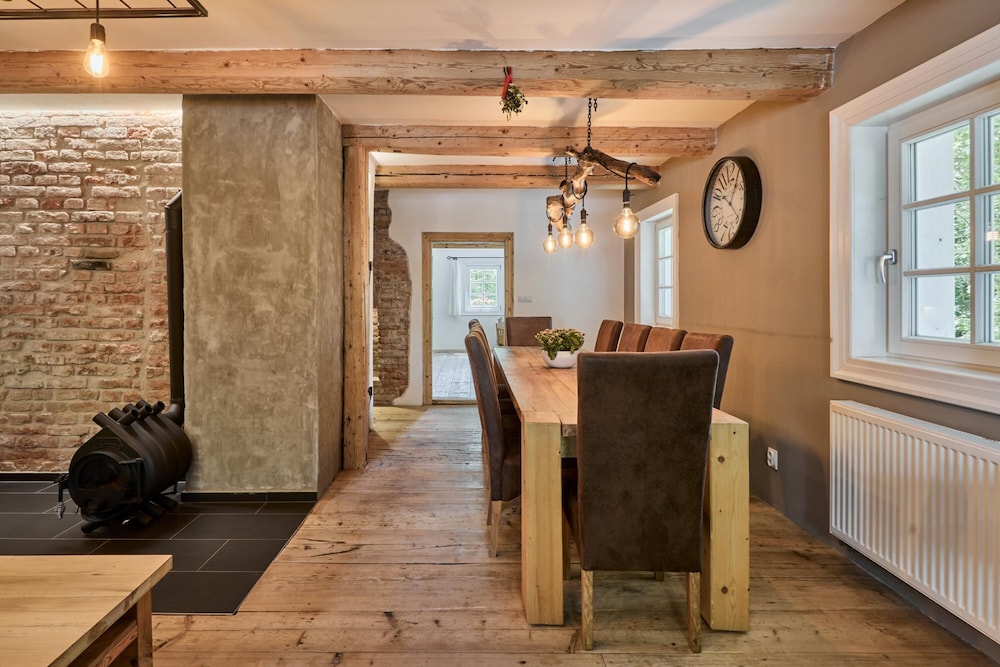 Villa photo 3