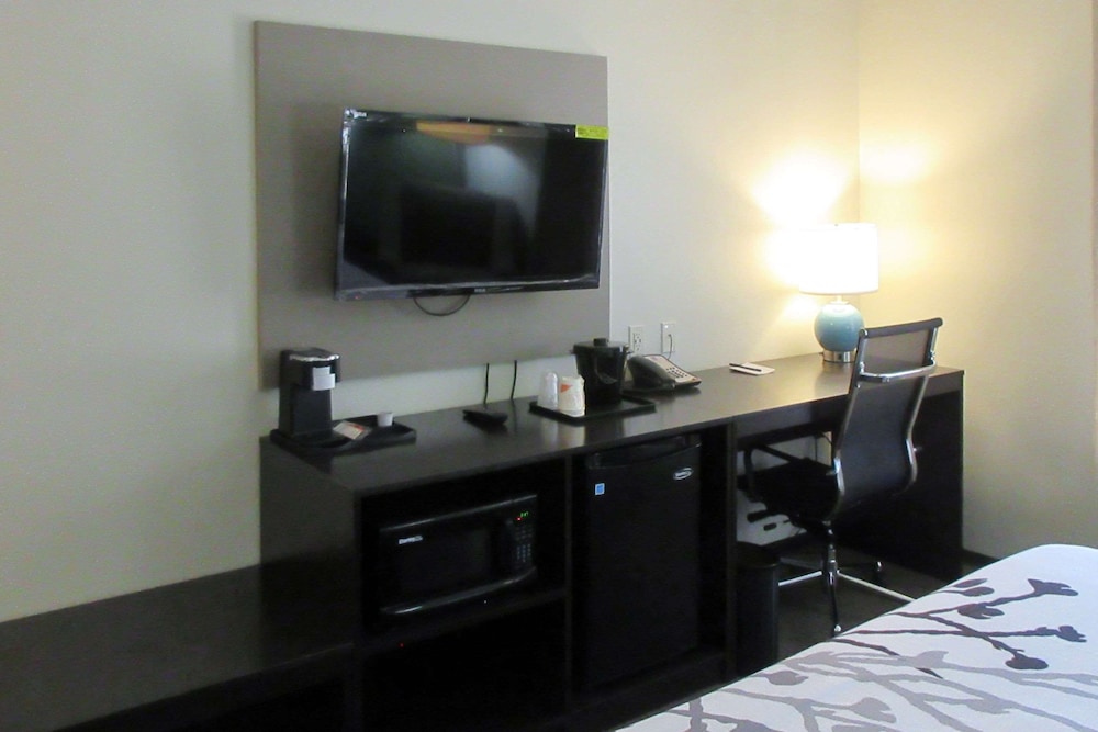 Room, 1 King Bed, Accessible, Non Smoking - Photo 1