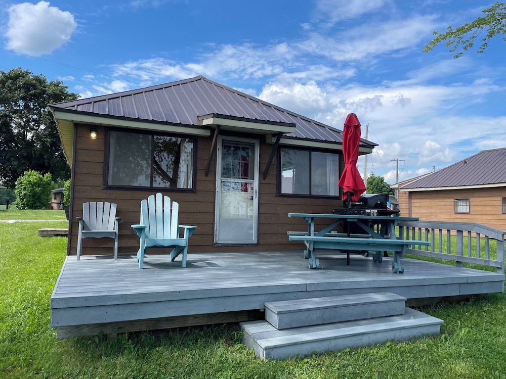Deluxe Cottage, 3 Bedrooms, Lake View photo 1