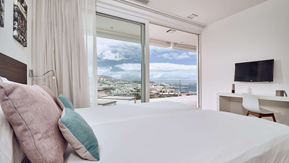 Grand Suite, 2 Bedrooms, Sea View (Serenity Essence Luxe)