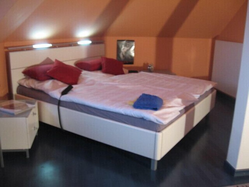 Studio Suite photo 1