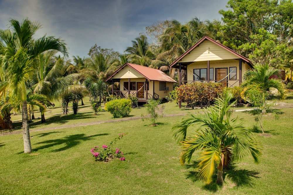 Deluxe Cabin, 1 Bedroom, Garden View photo 2