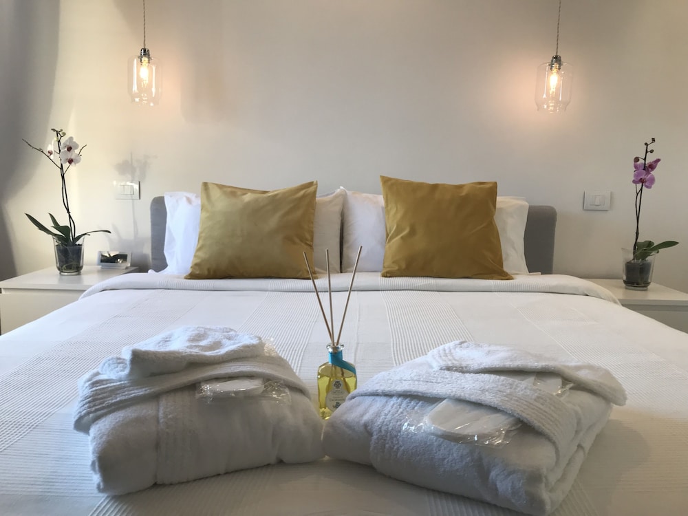 Junior Suite, 1 King Bed with Sofa bed, Accessible, Sea View photo 1
