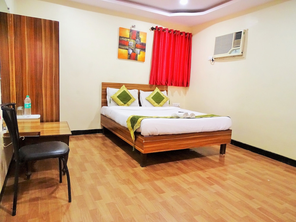 Deluxe Double Room, 1 Queen Bed, Smoking