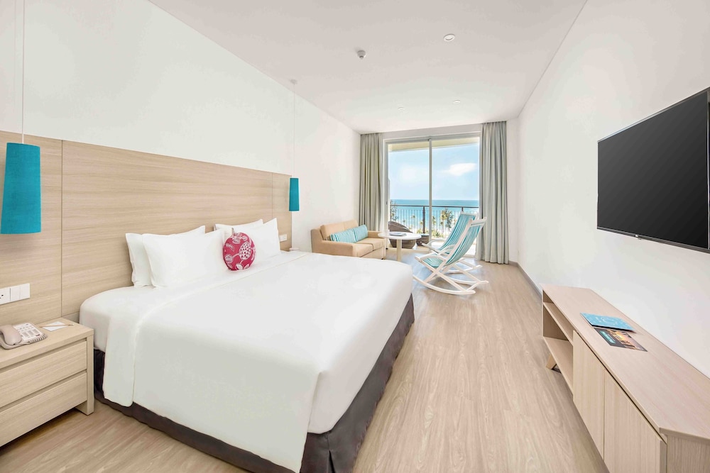 Superior Room (2 adults + 1 child) photo 1