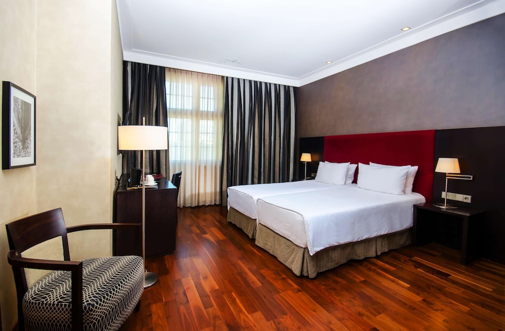 Superior Room (Extra Bed 3 Adults) - Photo 8