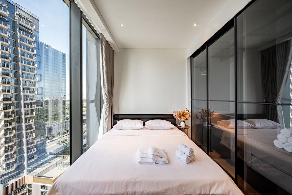 Deluxe Apartment, 3 Bedrooms, Balcony, City View