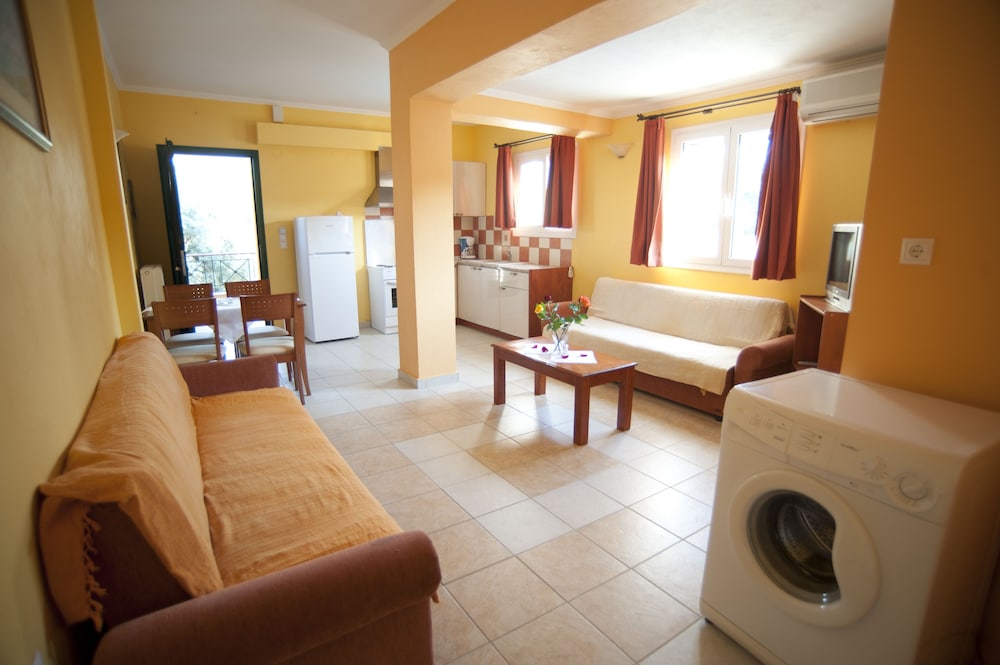 Family Apartment, 1 Bedroom (For 4) photo 1