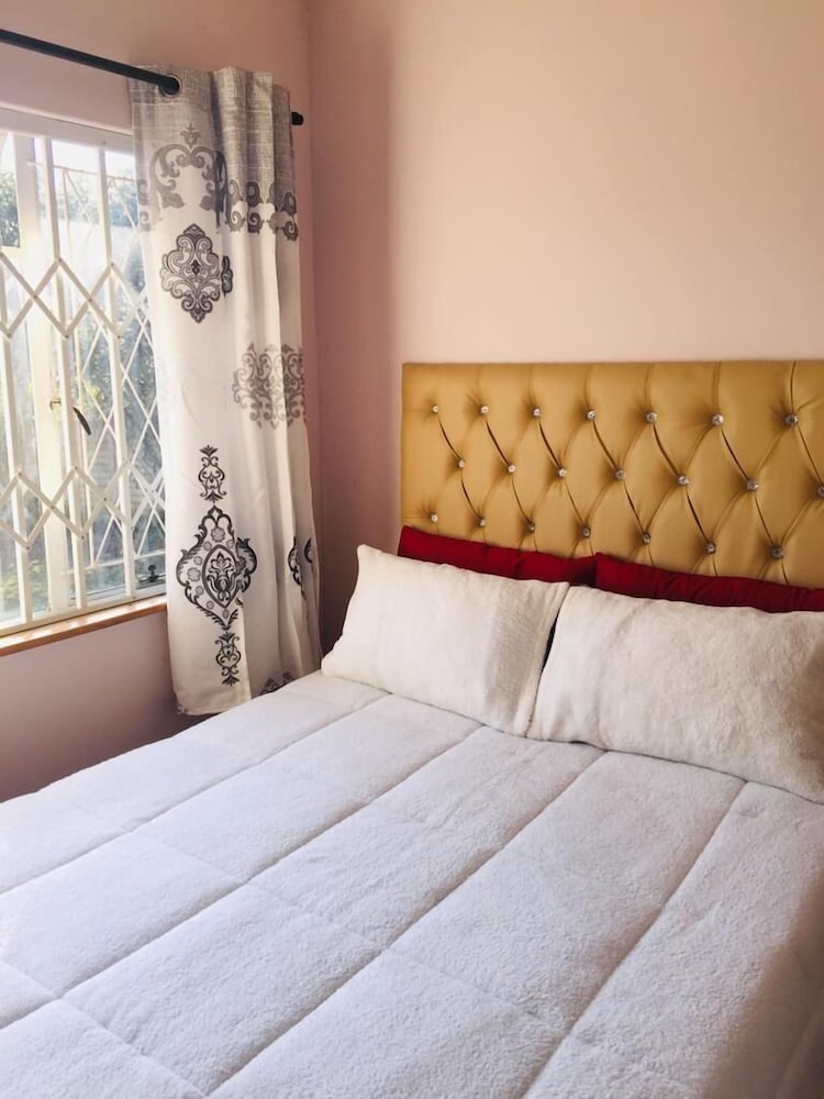 Basic Single Room photo 1