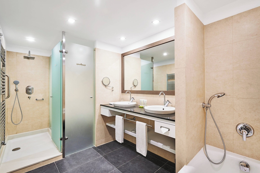 Junior Suite, 1 King Bed, Beachfront
