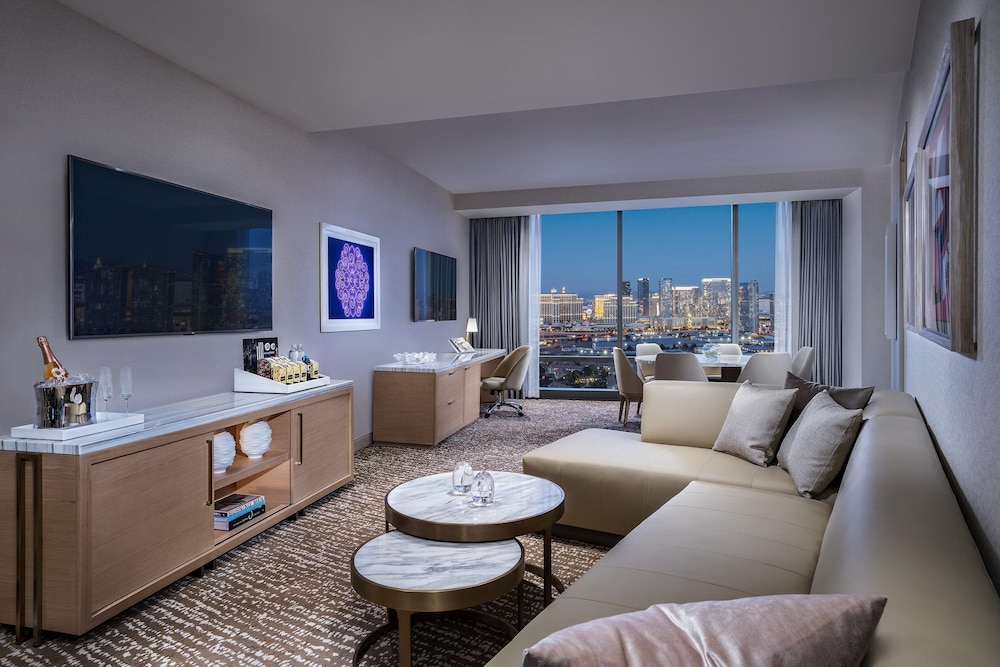 Fantasy Executive Suite