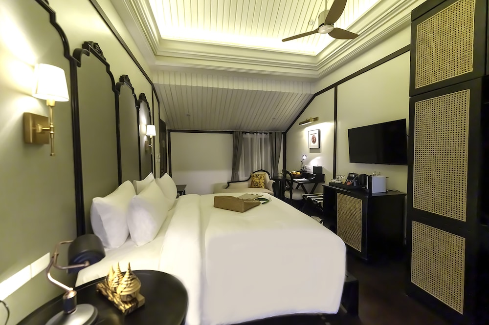 Deluxe Room, 1 King Bed