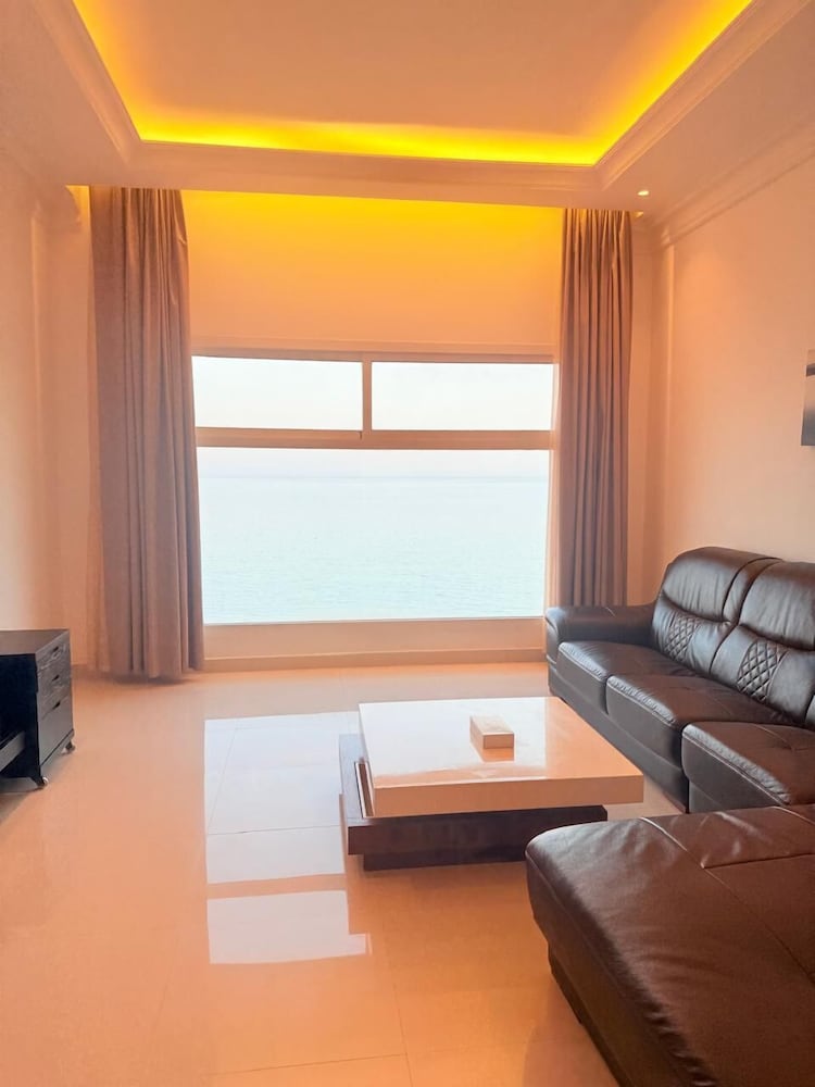Family Room, 2 Bedrooms, Sea View photo 3