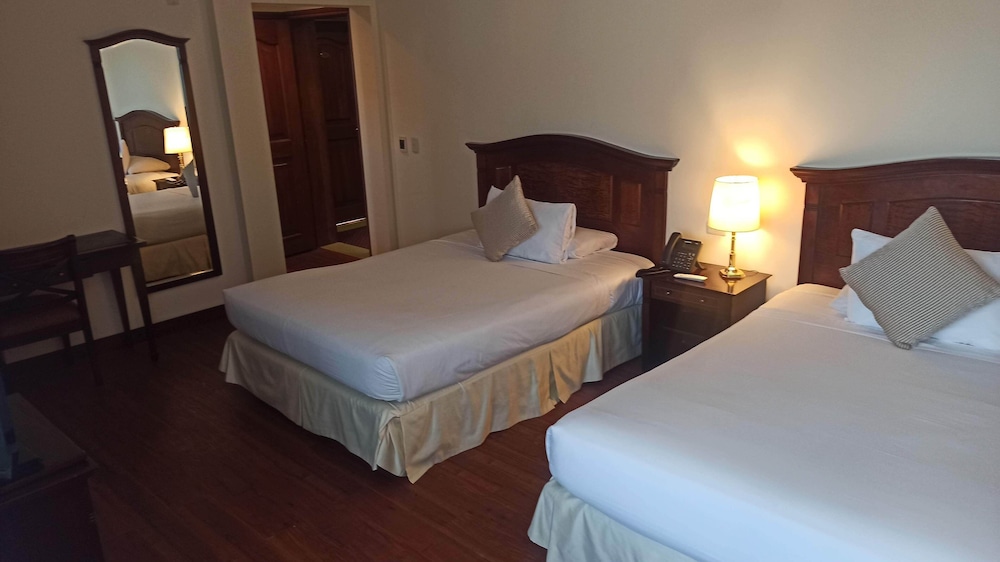Junior Suite 2 Double Beds - Photo 3