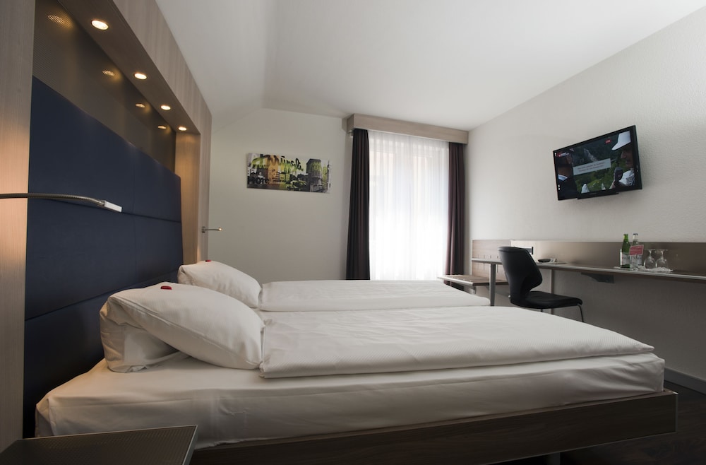 Double Room - Photo 9