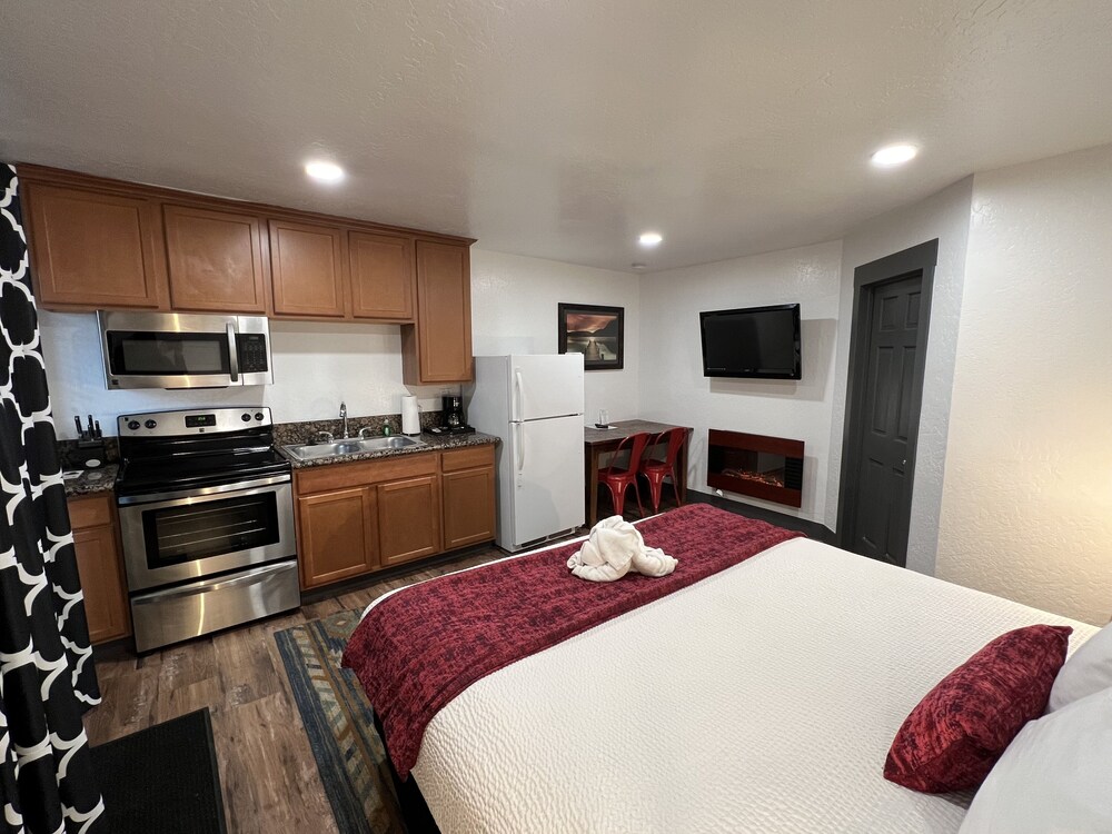 Superior Single Room, 1 King Bed
