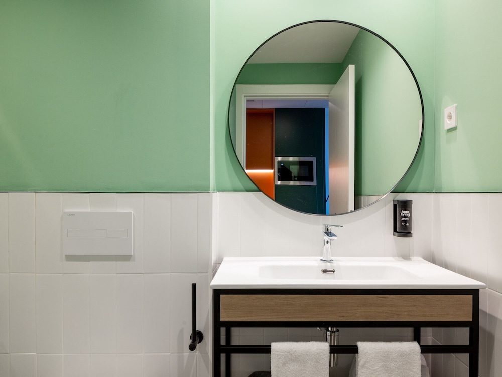 Quadruple Room - Photo 18