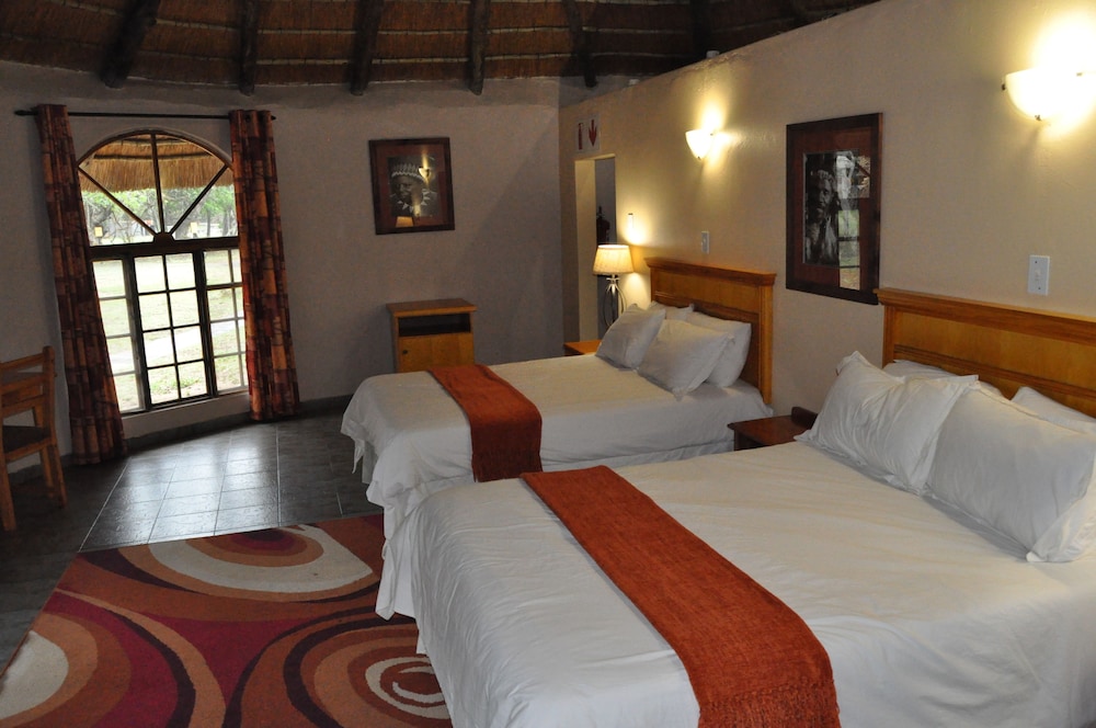 Standard Twin Room, Multiple Beds - Photo 4