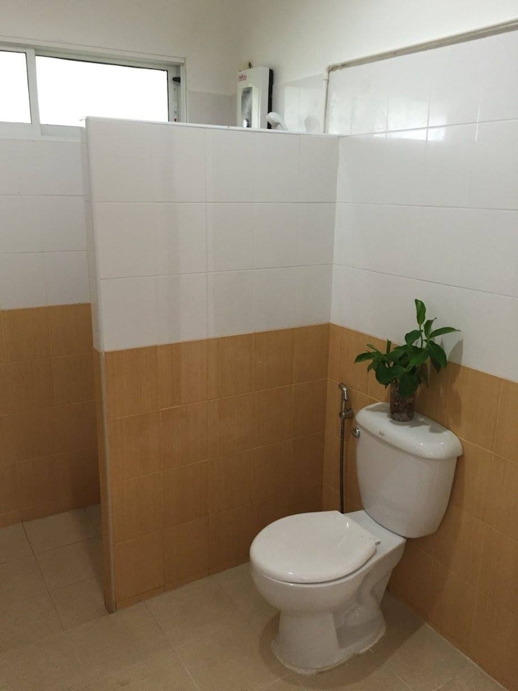 Basic Villa photo 2