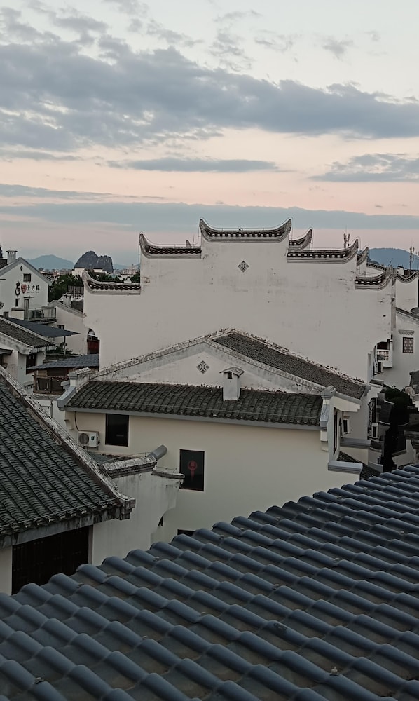 Panoramic Suite, 2 Bedrooms, Non Smoking, Mountain View photo 2