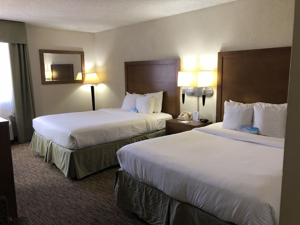 Room, 2 Queen Beds, Accessible photo 3