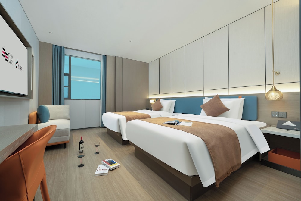 Executive Twin Room, 2 Double Beds, Non Smoking, Housekeeping