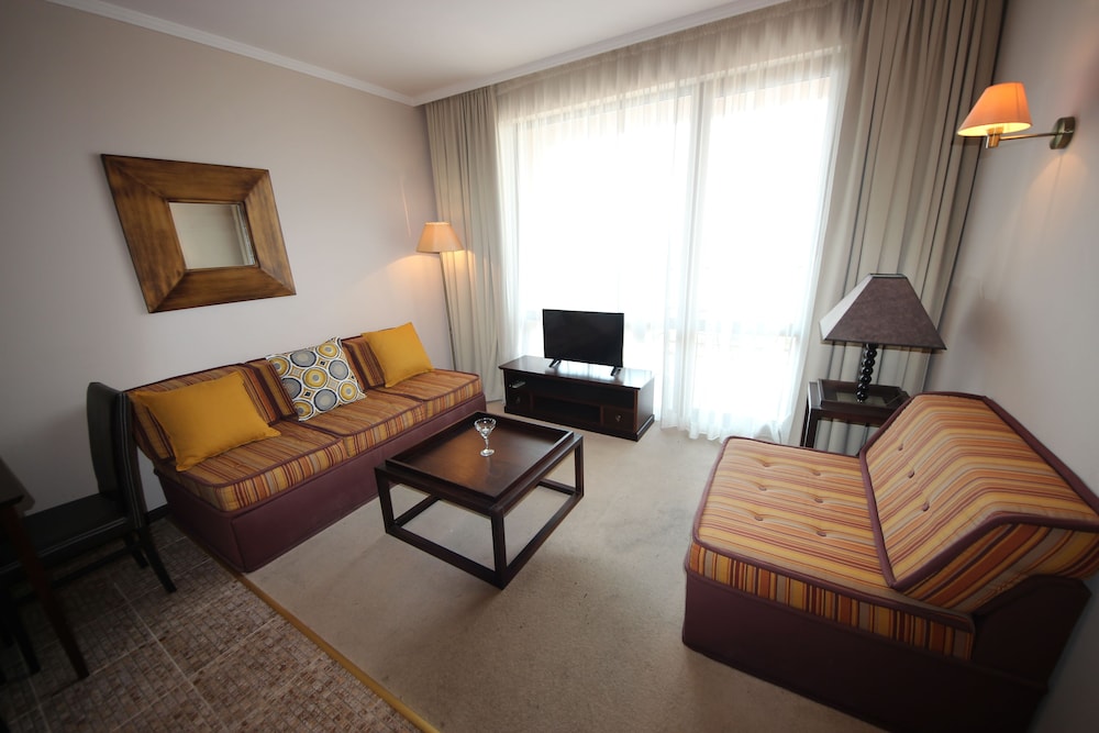 Exclusive Apartment, Sea View