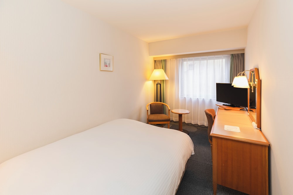 Semi Double Room Non-Smoking