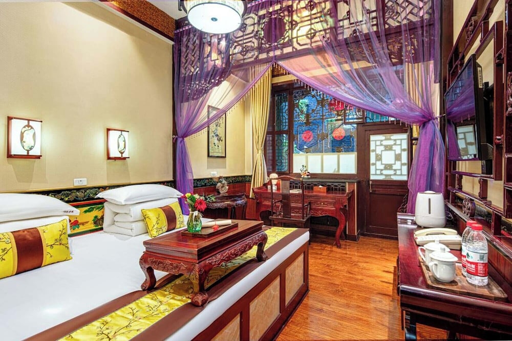 Luxury Room, Courtyard View