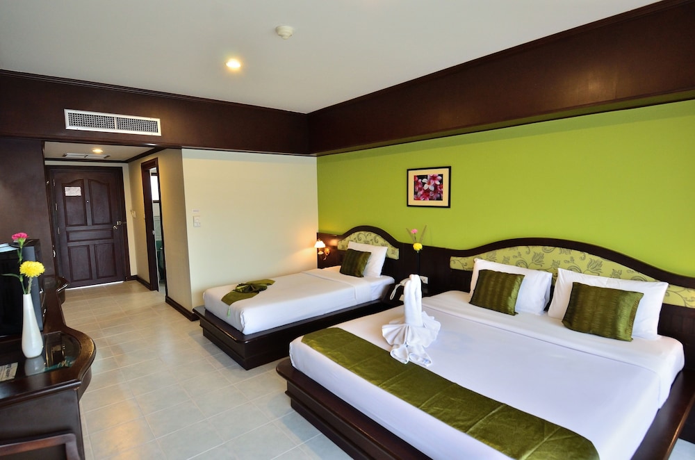 Deluxe Triple Room - Photo 3