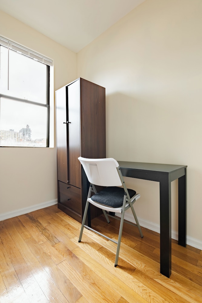 Comfort Single Room, 1 Twin Bed (Spacious Closet) photo 2