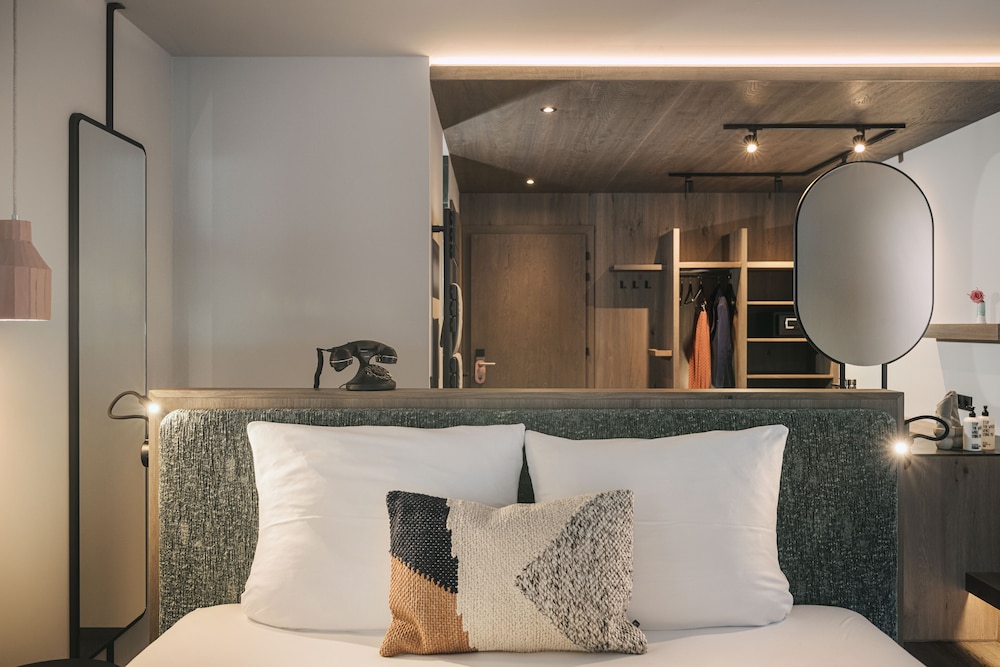 Luxury Quadruple Room photo 2